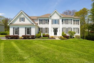 26 Hayden Court, Poughkeepsie, NY 12603