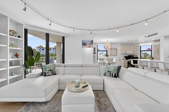 176 Helios Drive 205, Jupiter, FL 33477