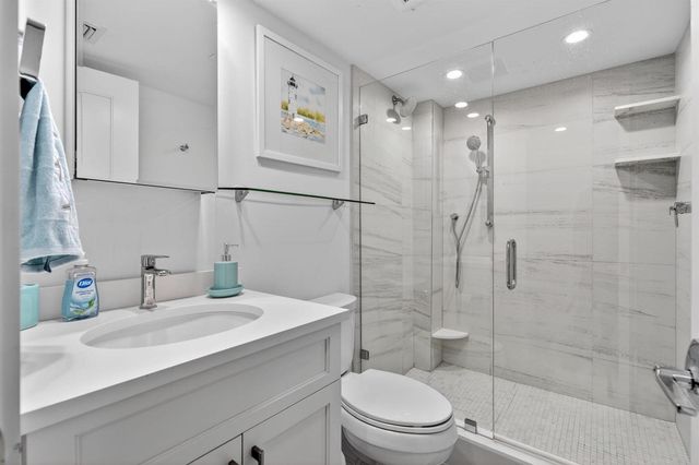 176 Helios Drive 205, Jupiter, FL 33477