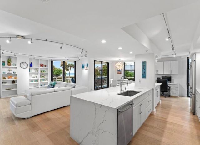 176 Helios Drive 205, Jupiter, FL 33477