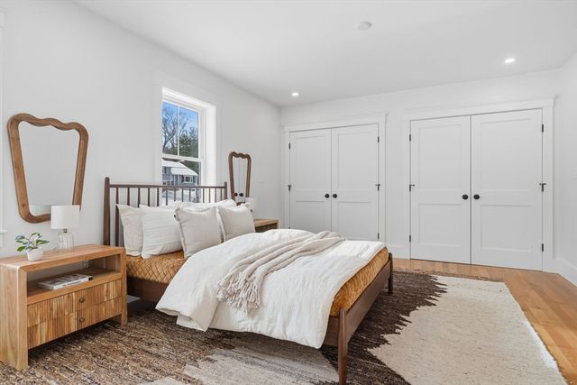 15 Mayflower Rd, Winchester, MA 01890