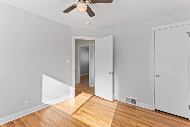 3804 S Longmeadow Road, Trenton, MI 48183