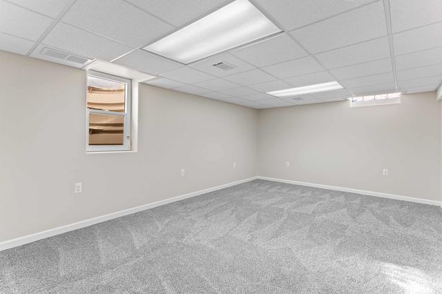 3804 S Longmeadow Road, Trenton, MI 48183