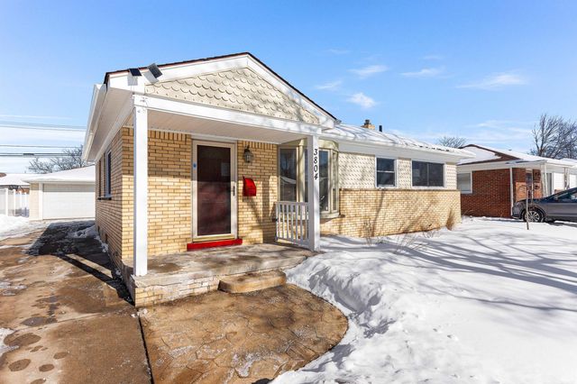 3804 S Longmeadow Road, Trenton, MI 48183