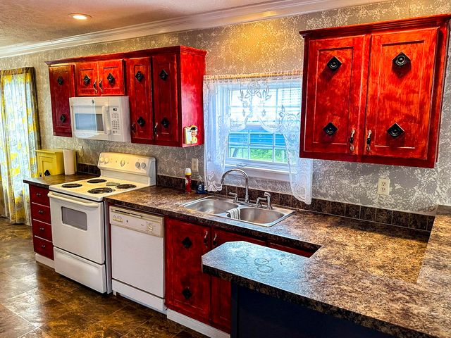 1467 Squire Fox Road, Dandridge, TN 37725
