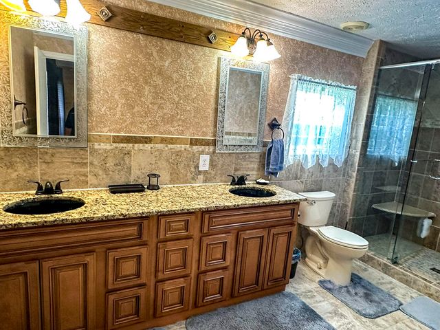1467 Squire Fox Road, Dandridge, TN 37725