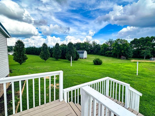 1467 Squire Fox Road, Dandridge, TN 37725