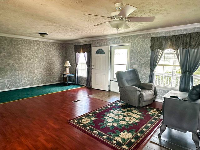 1467 Squire Fox Road, Dandridge, TN 37725