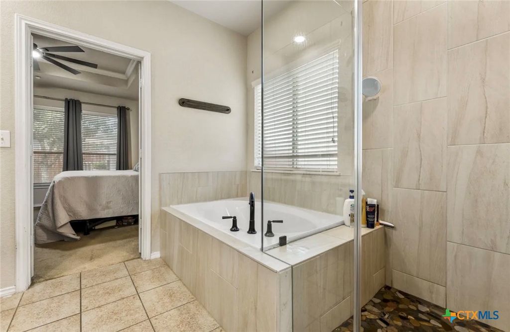 Image 16 of property listing at 3517 Enchanted Farm, Schertz, TX 78154