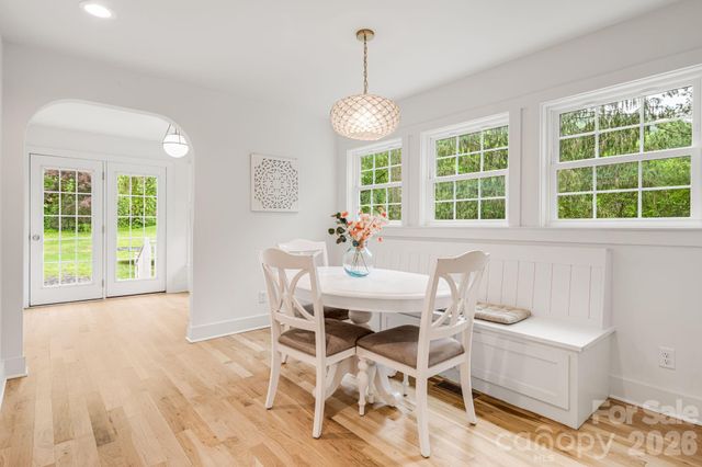 92 Rose Hill Road, Asheville, NC 28803