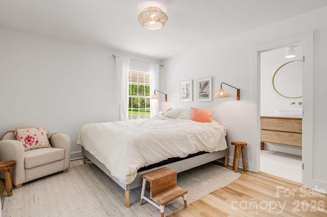 92 Rose Hill Road, Asheville, NC 28803