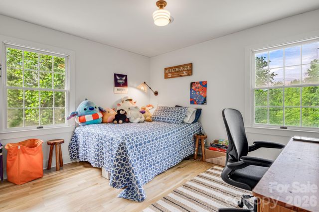 92 Rose Hill Road, Asheville, NC 28803