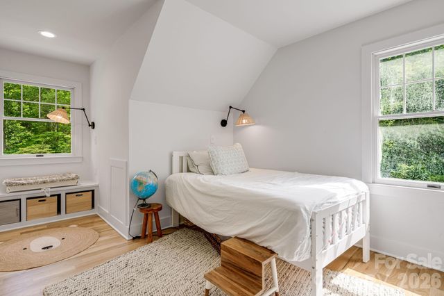 92 Rose Hill Road, Asheville, NC 28803