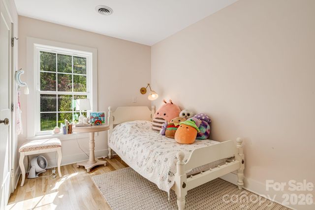 92 Rose Hill Road, Asheville, NC 28803