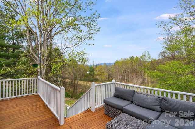 92 Rose Hill Road, Asheville, NC 28803