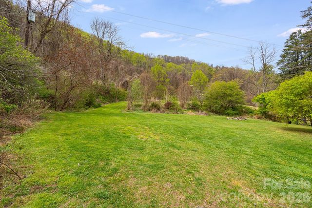 92 Rose Hill Road, Asheville, NC 28803