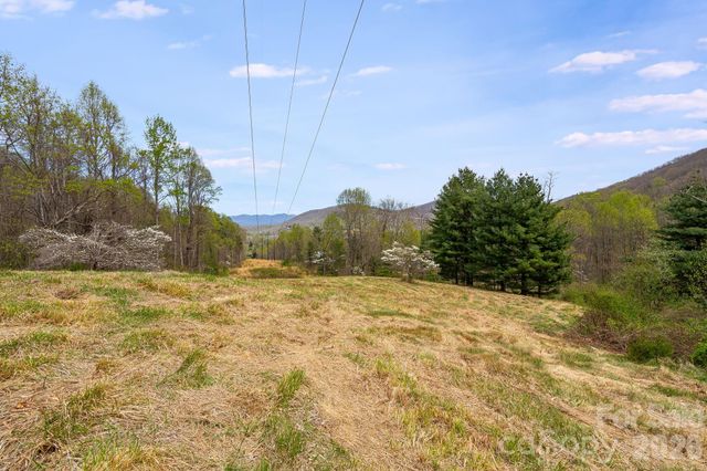 92 Rose Hill Road, Asheville, NC 28803