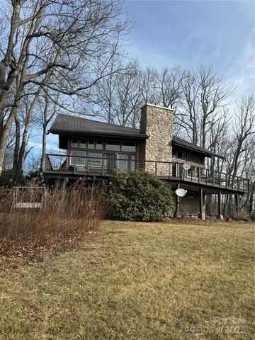 160 Crestwood Circle, Newland, NC 28657