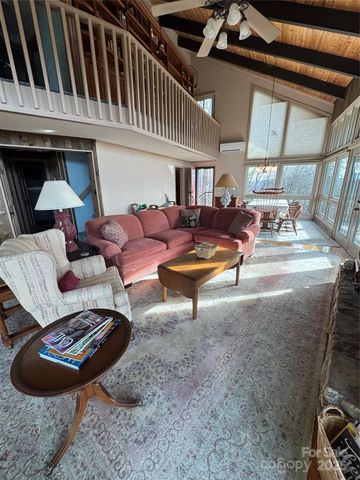 160 Crestwood Circle, Newland, NC 28657