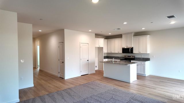 1620 Hobbs Lane, Bakersfield, CA 93307