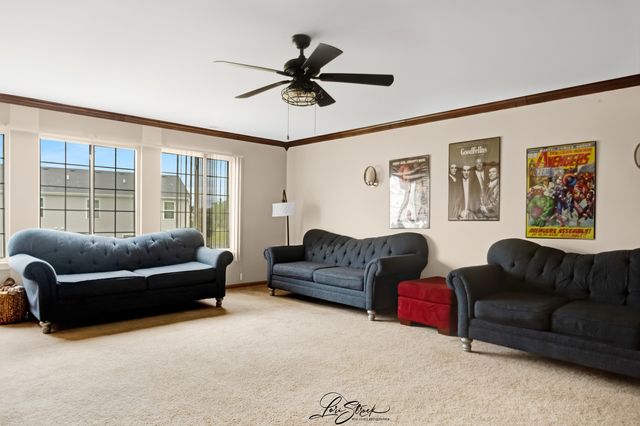 7801 Mossheather Drive, Joliet, IL 60431