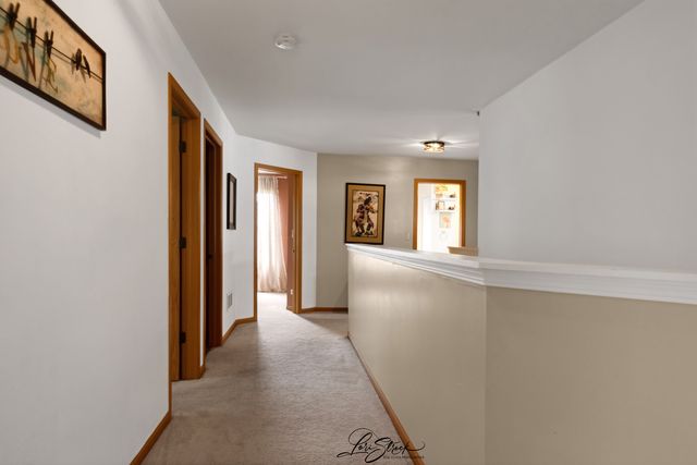7801 Mossheather Drive, Joliet, IL 60431