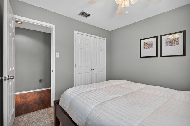4001 Bridge Water Road, Heartland, TX 75126