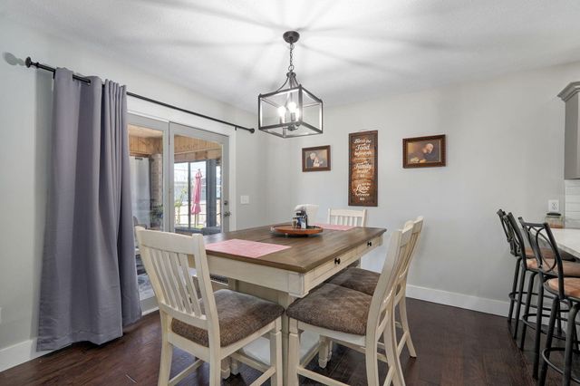 2170 E Sequiota Street, Springfield, MO 65804