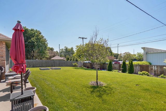 2170 E Sequiota Street, Springfield, MO 65804