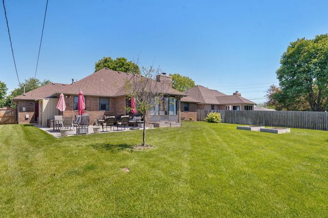 2170 E Sequiota Street, Springfield, MO 65804
