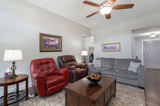 2170 E Sequiota Street, Springfield, MO 65804