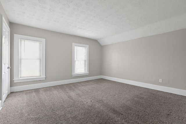 313 S Ogden Avenue, Columbus, OH 43204