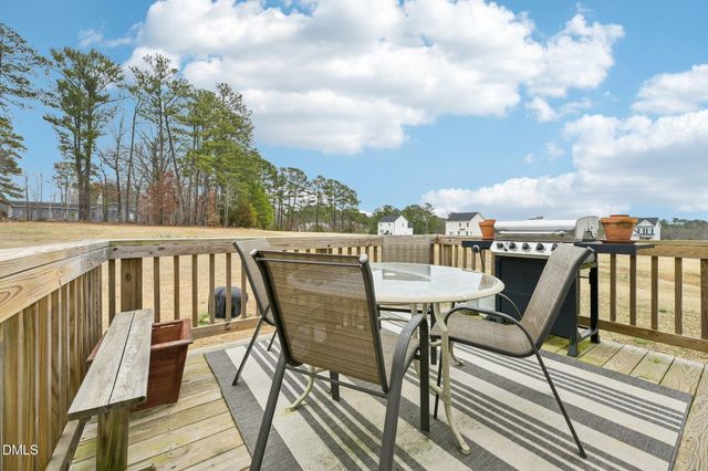 74 Henhouse Court, Zebulon, NC 27597