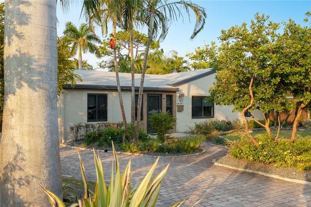 425 NE 25th Street, Wilton Manors, FL 33305