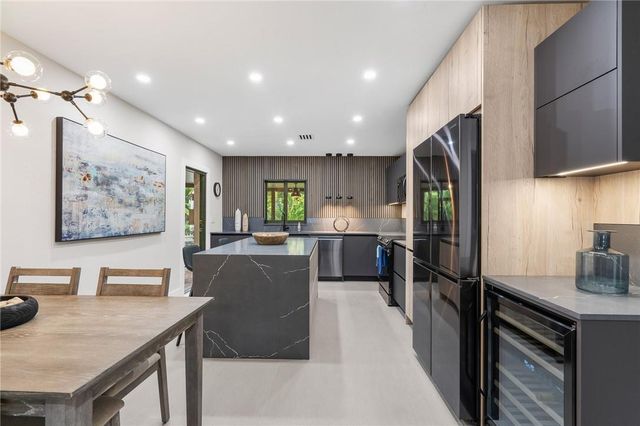 425 NE 25th Street, Wilton Manors, FL 33305