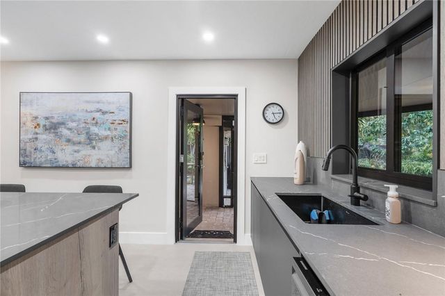 425 NE 25th Street, Wilton Manors, FL 33305