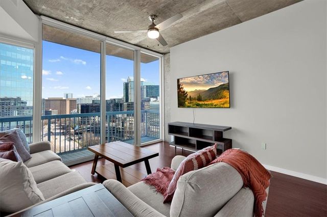 3324 Peachtree NE Road 1307, Atlanta, GA 30326