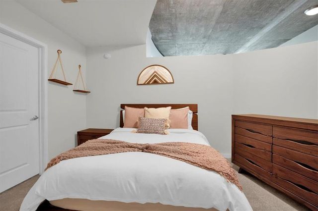 3324 Peachtree NE Road 1307, Atlanta, GA 30326