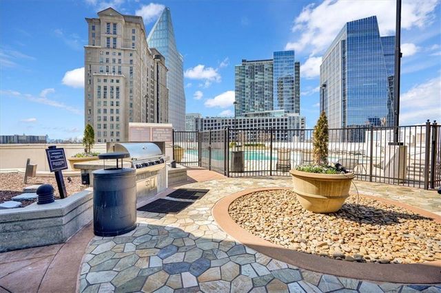 3324 Peachtree NE Road 1307, Atlanta, GA 30326