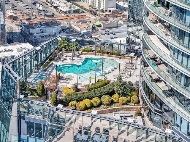 3324 Peachtree NE Road 1307, Atlanta, GA 30326