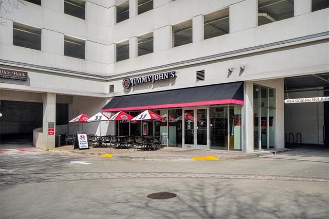 3324 Peachtree NE Road 1307, Atlanta, GA 30326