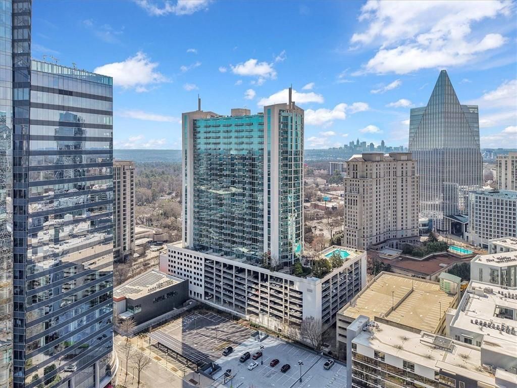 3324 Peachtree NE Road 1307, Atlanta, GA 30326