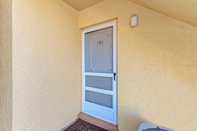 129 TYLER DRIVE 101, Sarasota, FL 34236