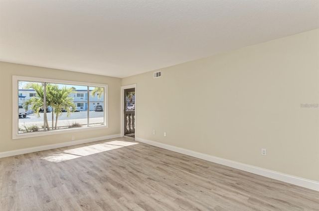 129 TYLER DRIVE 101, Sarasota, FL 34236