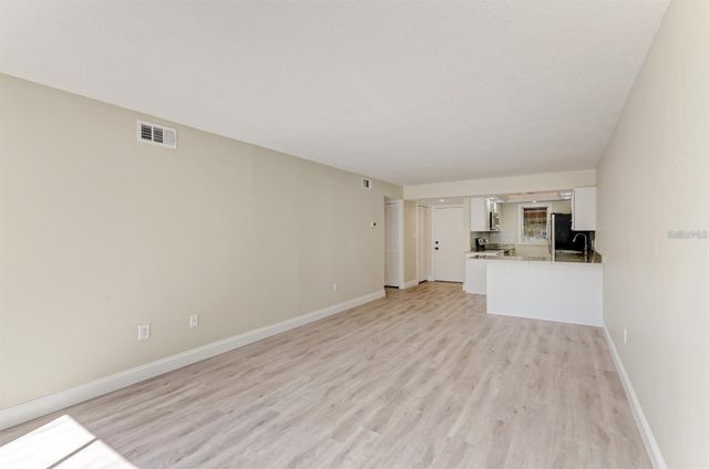 129 TYLER DRIVE 101, Sarasota, FL 34236