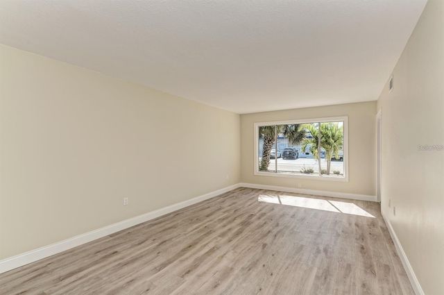 129 TYLER DRIVE 101, Sarasota, FL 34236