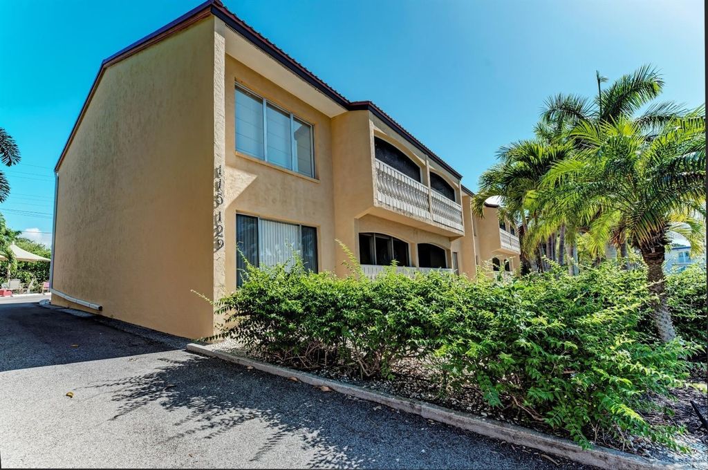 129 TYLER DRIVE 101, Sarasota, FL 34236