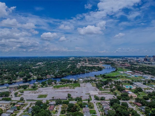 1911 W SAINT CONRAD STREET, Tampa, FL 33607