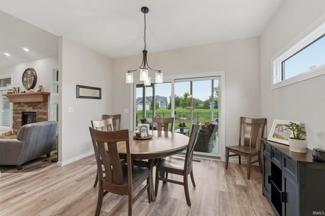 18764 Eisley Cove, Auburn, IN 46706