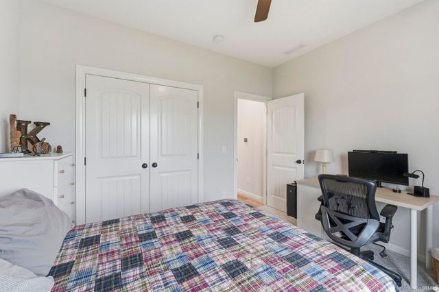 18764 Eisley Cove, Auburn, IN 46706